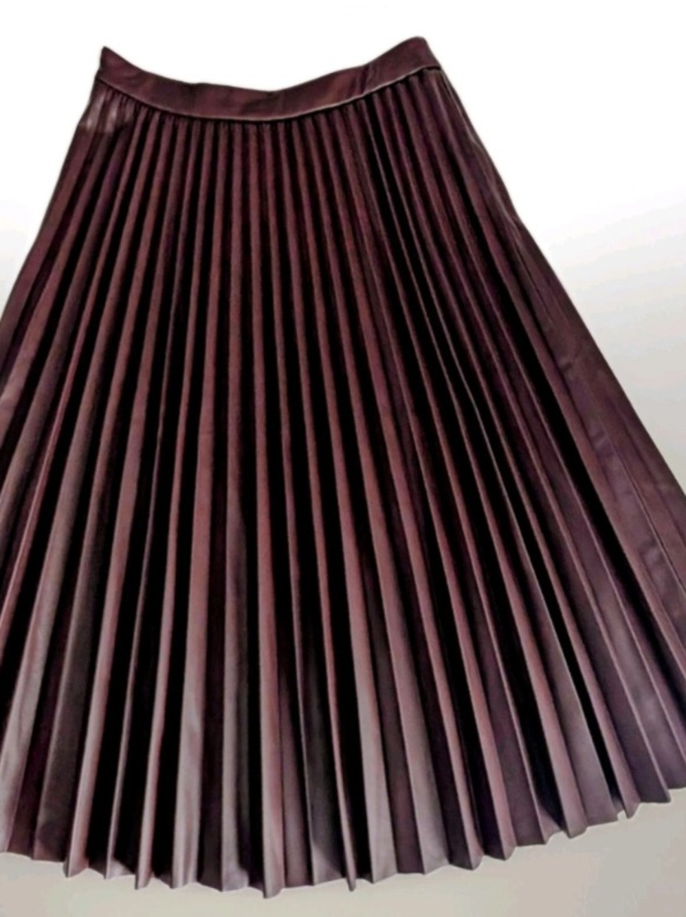 EUC Lucy Paris Pleated Midi Skirt in Deep Wine Sz Small Faux Leather